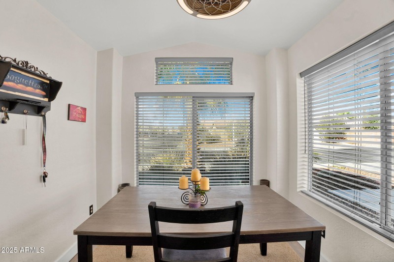 12-web-or-mls-16629 S 44th Pl-7