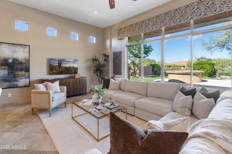 family room looking out 2