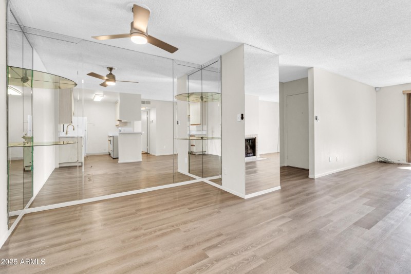 5525 E Thomas Rd F9-12