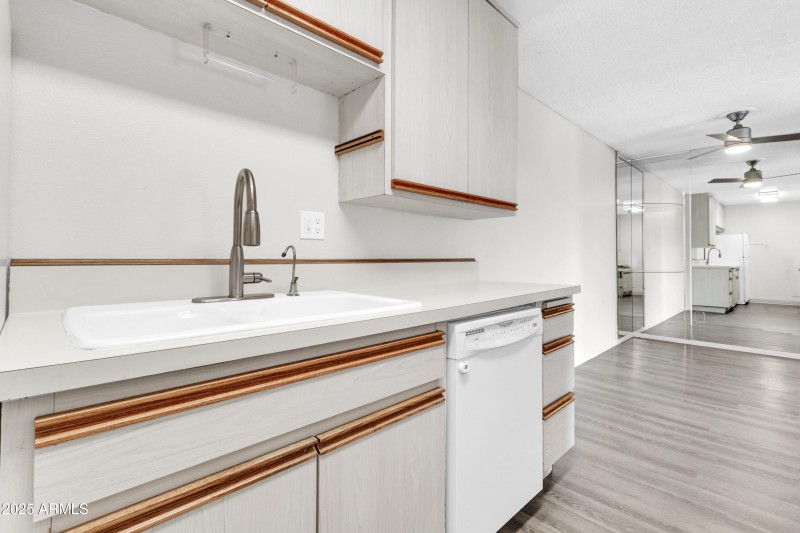 5525 E Thomas Rd F9-19