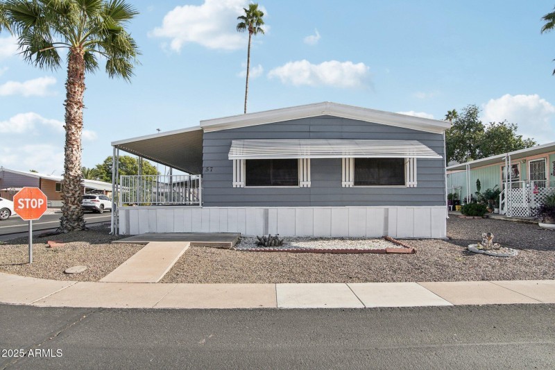 3-web-or-mls-E Broadway Rd-S0412-003