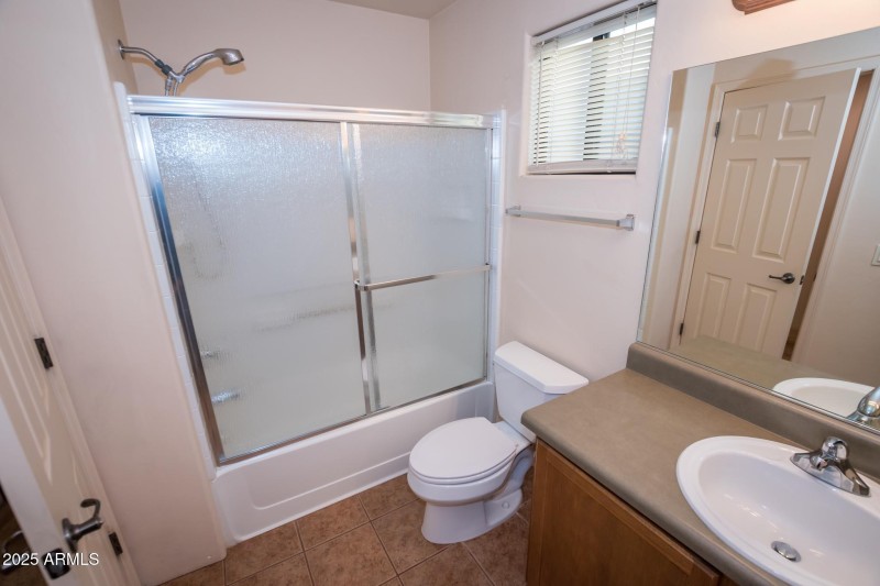 2285 Chaplain Carter Dr 12-04-2025 (25)