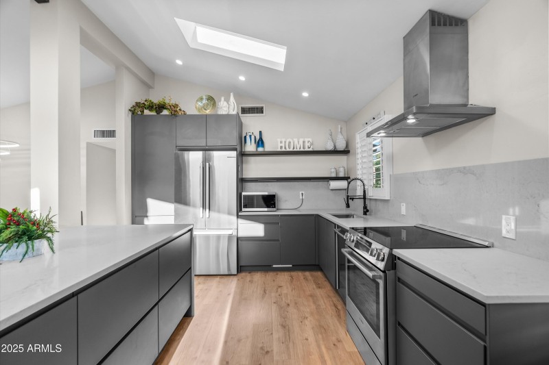 09-20251203-DSC00546