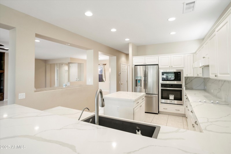 12-19722 N Regents Park Dr