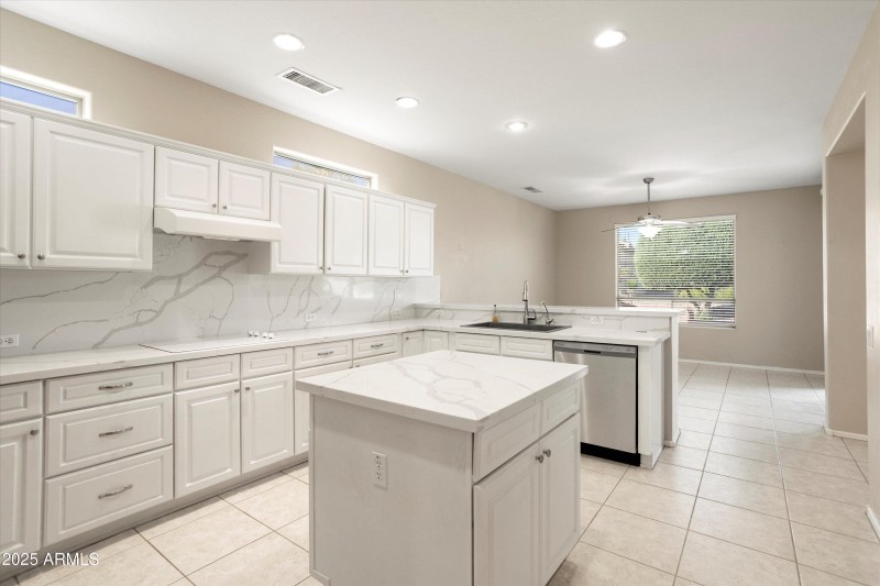 14-19722 N Regents Park Dr