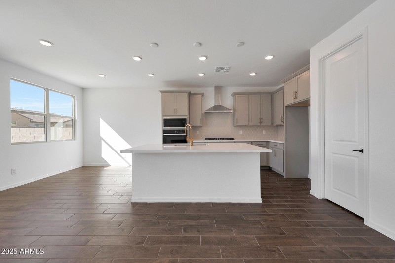 PHX_Pinnacle_Lot 2084_Lagoon_4153_Kitche