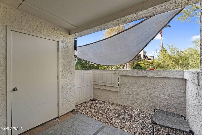 26-web-or-mls-16528 E Gunsight Dr 104 -