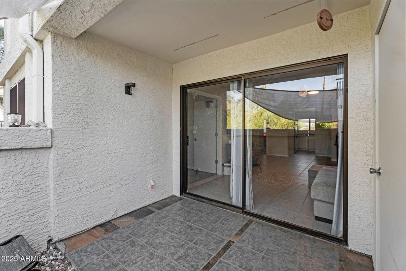 27-web-or-mls-16528 E Gunsight Dr 104 -