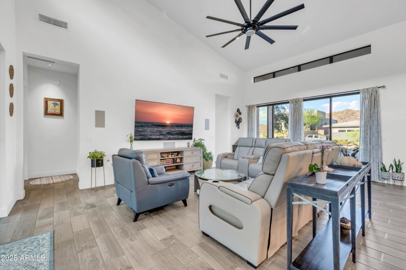 14315 E Harmony Ln-13