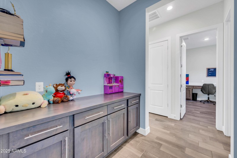 14315 E Harmony Ln-39