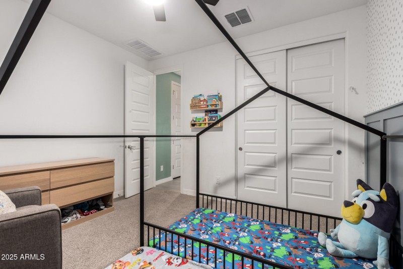 32 - Prospector Point