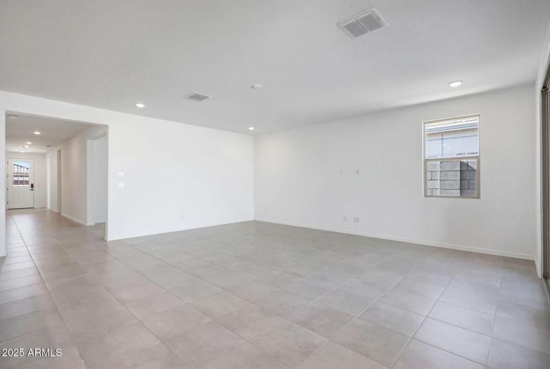 PHX_Tyler_Lot 2034_Cobalt_24180_greatroo