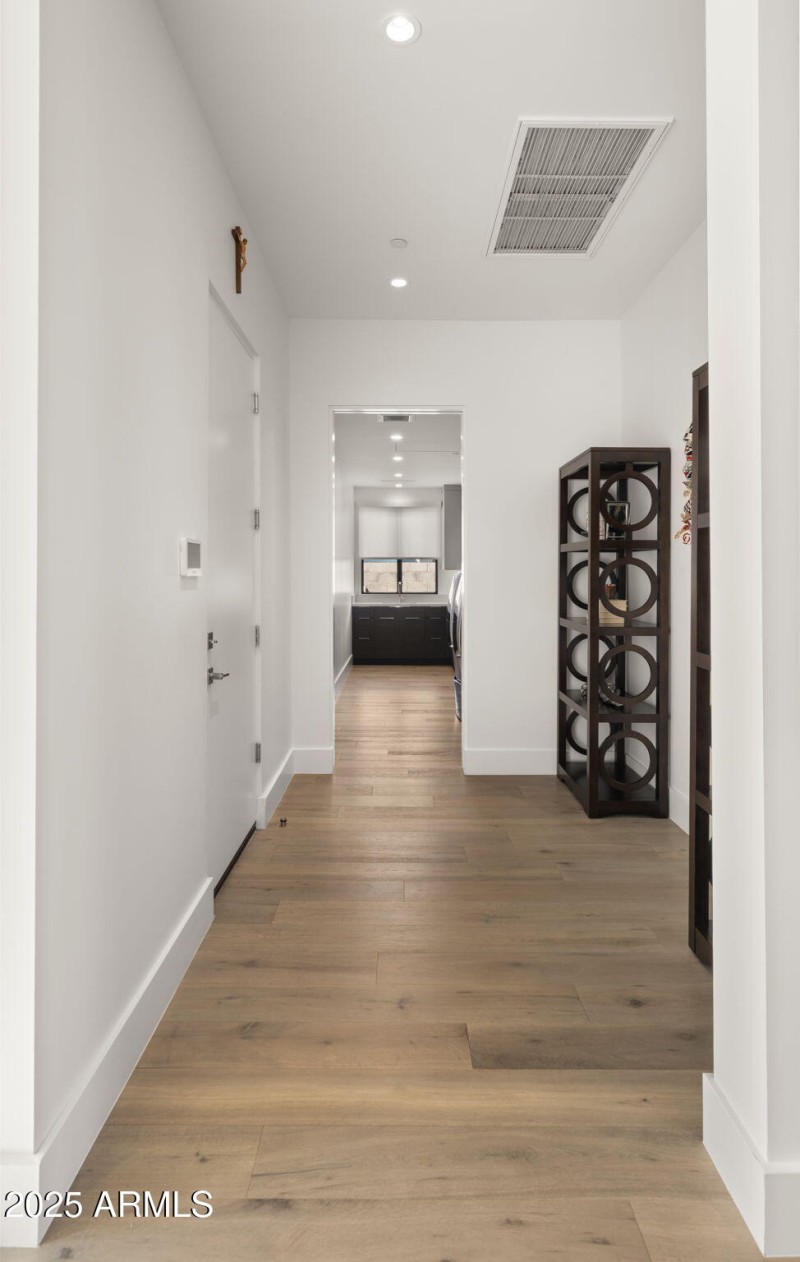 62-web-or-mls-Garage Hallway