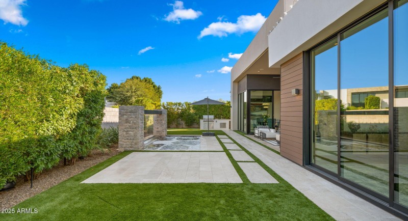 73-web-or-mls-Backyard7