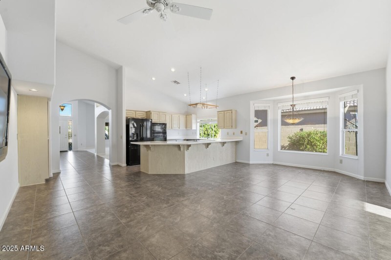 10545 E Halley Dr, Sun Lakes-32