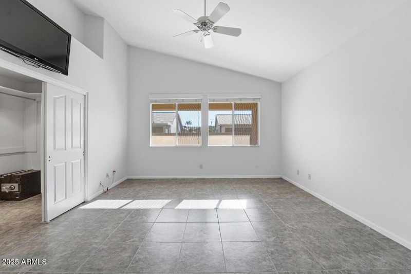 10545 E Halley Dr, Sun Lakes-43