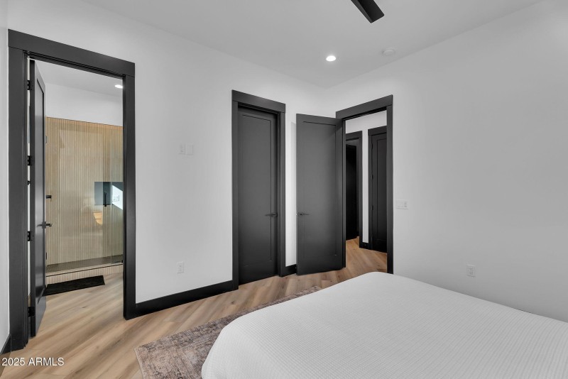 50-web-or-mls-Mandarin-49