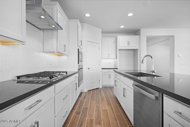 hj-az-phoenix-stonehaven-encore-hudson-l