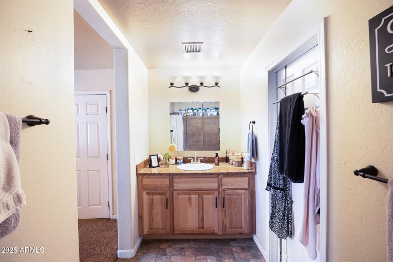 5845 N Bentley Drive - 16