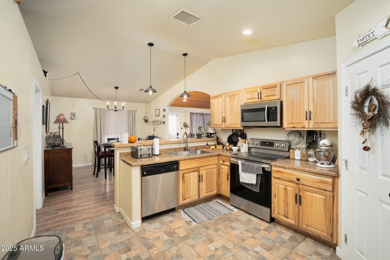 5845 N Bentley Drive - 11