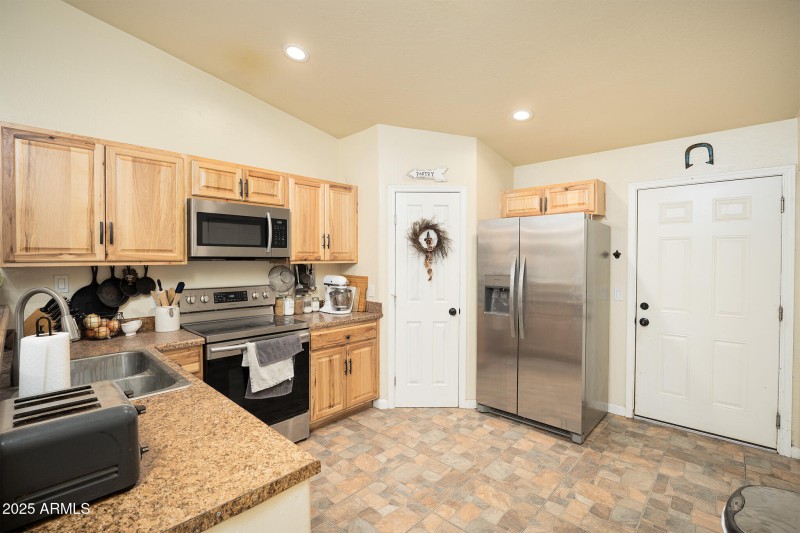 5845 N Bentley Drive - 12