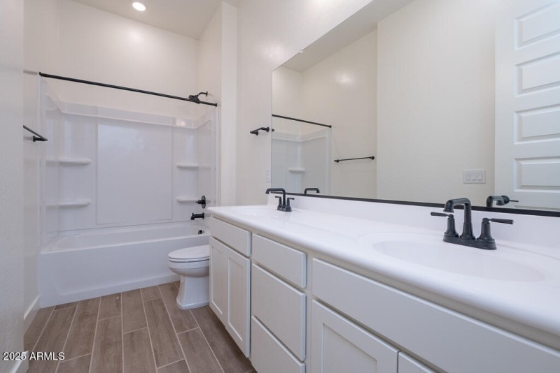 Tri Pointe Terraza 109 - Bathroom 2-1MLS