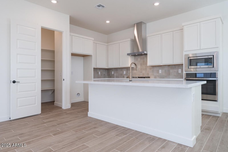 Tri Pointe Terraza 109 - Kitchen-1MLS