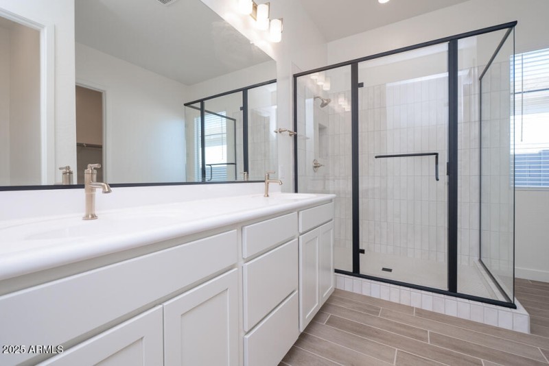 Tri Pointe Terraza 109 - Primary Bathroo