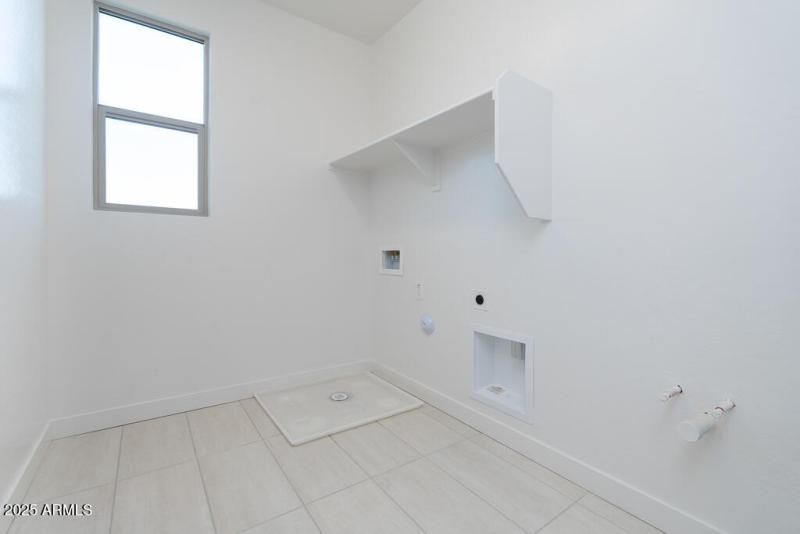 Tri Pointe Soleo 618 - Laundry-1MLS