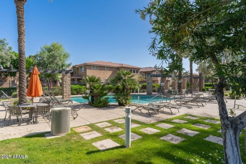 20251106005400823680000000-o