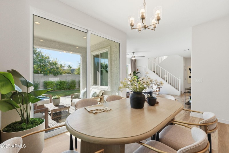 1511 W SIERRA VISTA DR