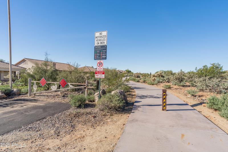 Easy access to trail