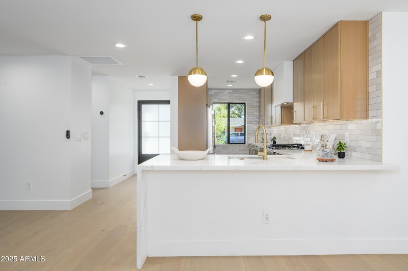 Engineered Quartz Counter Tops