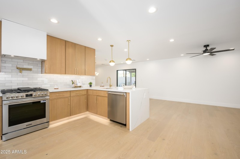 Open Entry to Living/Dining