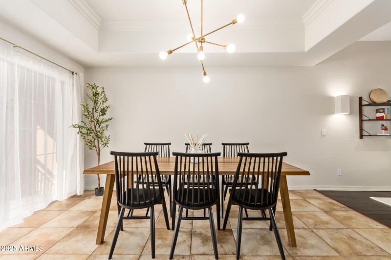 Dining area in Scottsdale Condo
