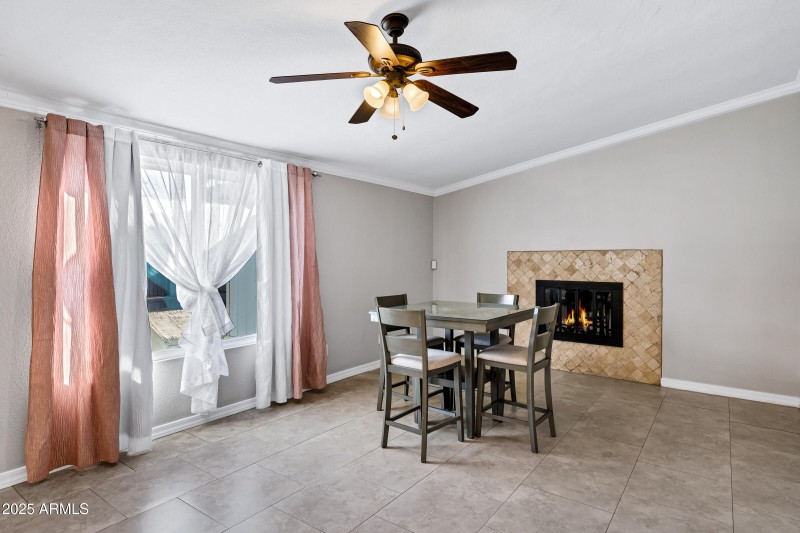 1605 West Mariposa Dr-13