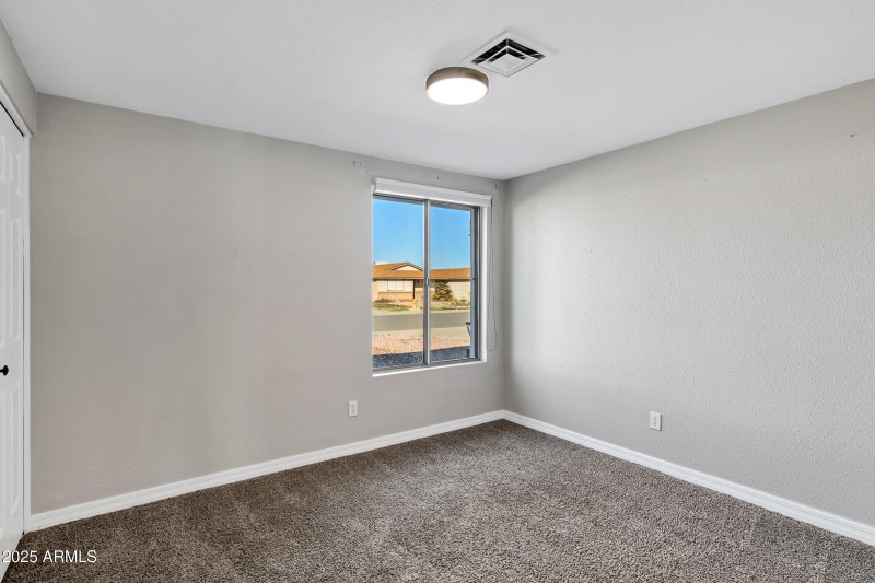 1605 West Mariposa Dr-17