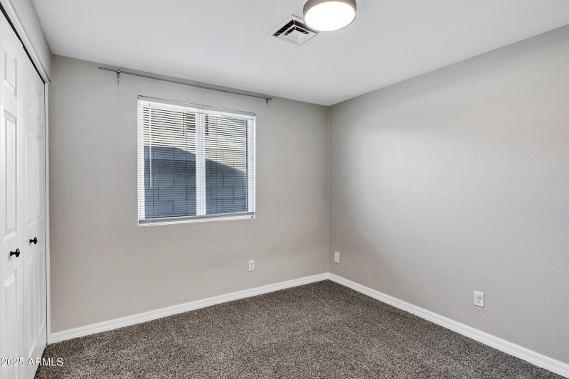 1605 West Mariposa Dr-18