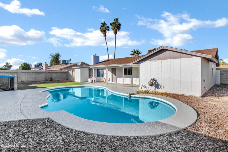 1605 West Mariposa Dr-25