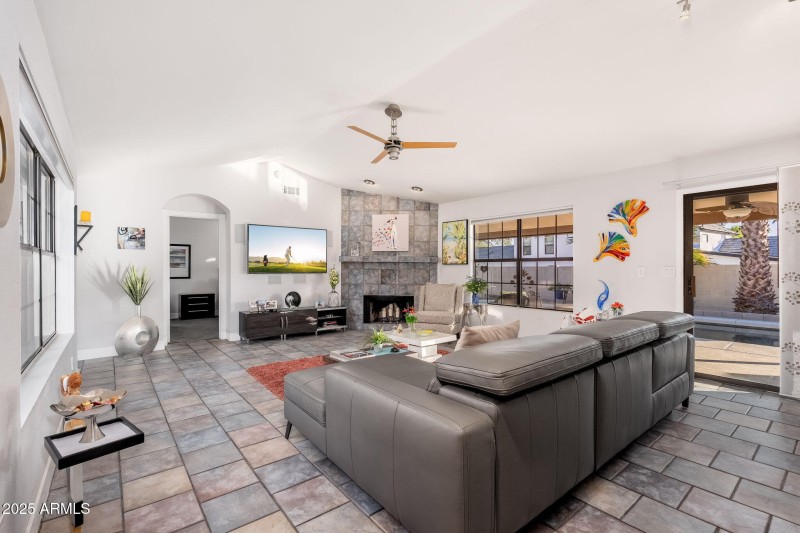 15017 N 48th Way - 04