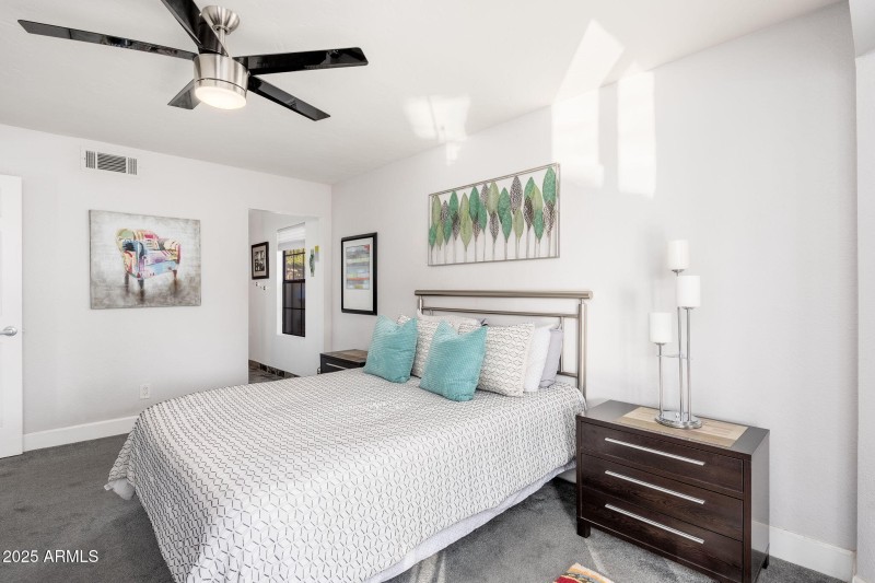 15017 N 48th Way - 17