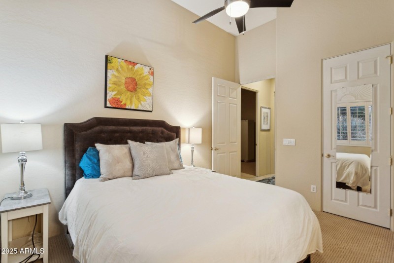 34-web-or-mls-11935-e-parkview-ln