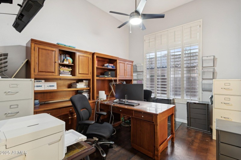 41-web-or-mls-11935-e-parkview-ln