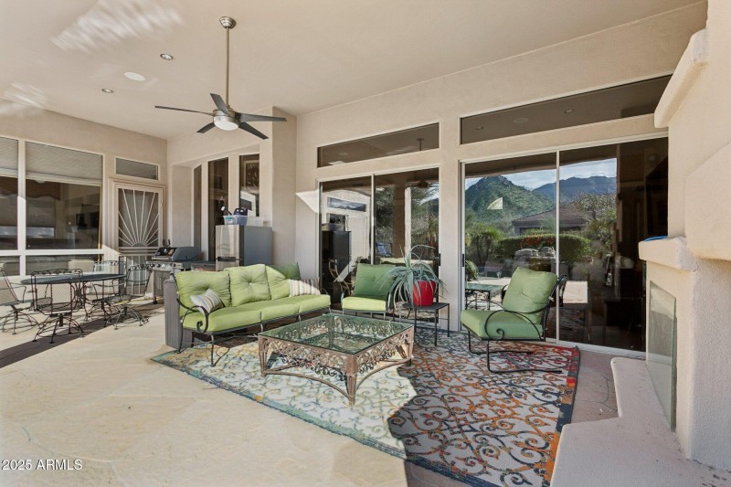 46-web-or-mls-11935-e-parkview-ln