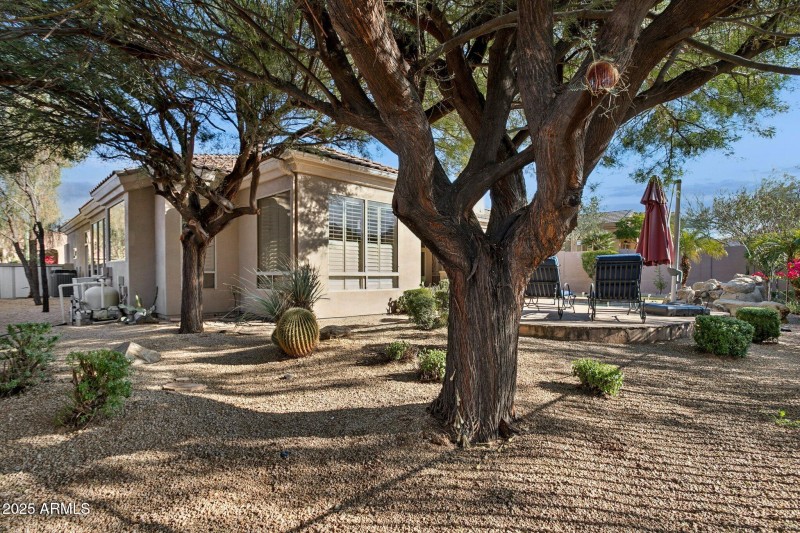 53-web-or-mls-11935-e-parkview-ln