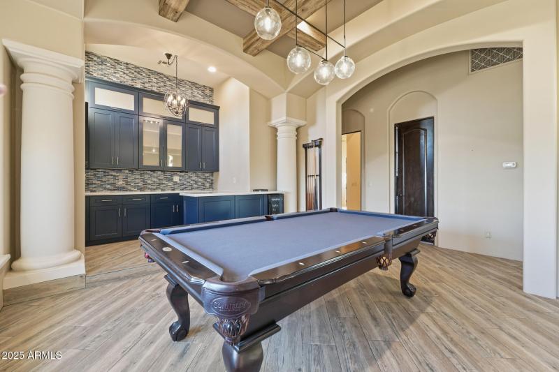 003-billiards-room
