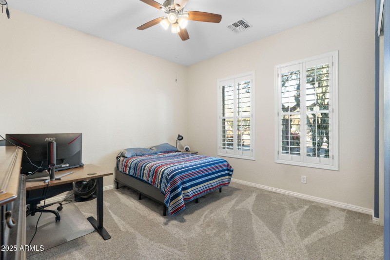 38-web-or-mls-DSC06358 copy