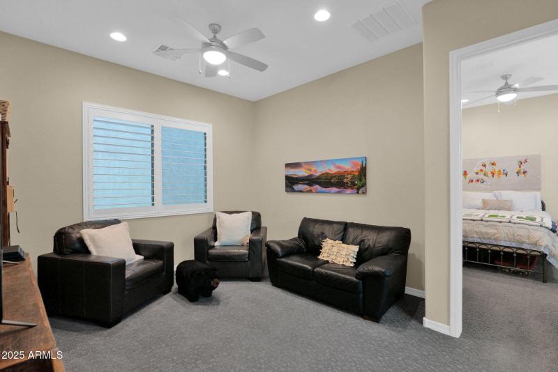 7794 Willow - 29Ensuite Sitting Room