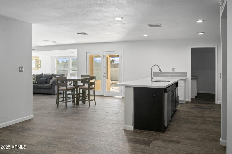 4-web-or-mls-_TMR6181