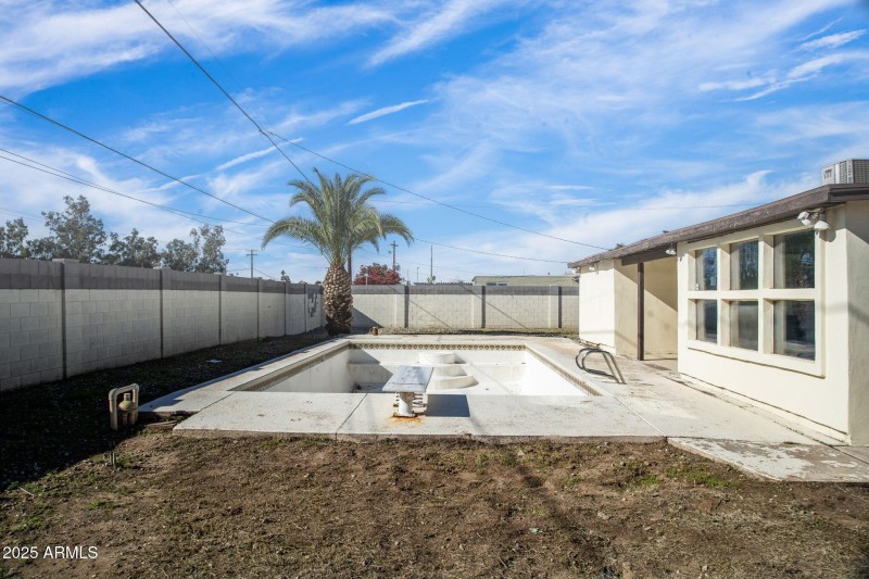 28-web-or-mls-_TMR6504